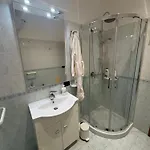 Nynphea Appartament's شقة نابولي